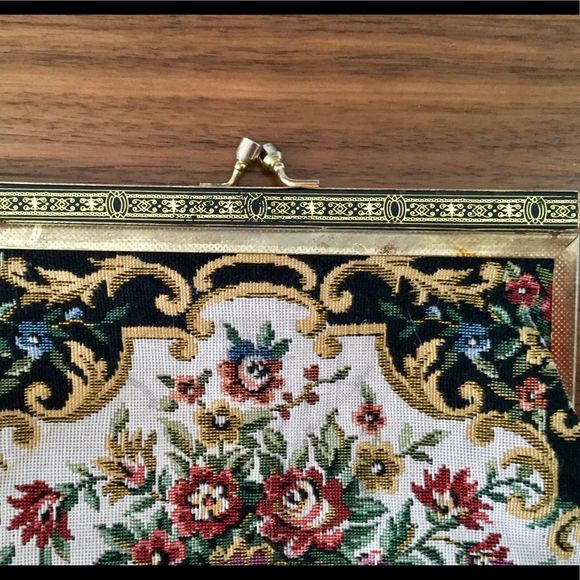 Vintage tapestry evening bag. - Picture 4 of 4